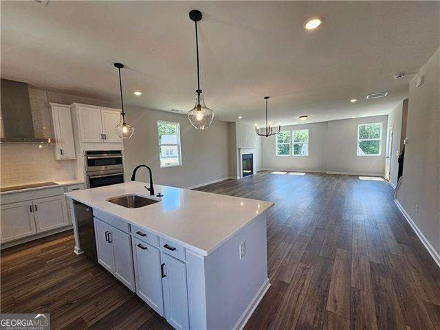 3670 Willow Glade Tr, Lawrenceville, GA 30043