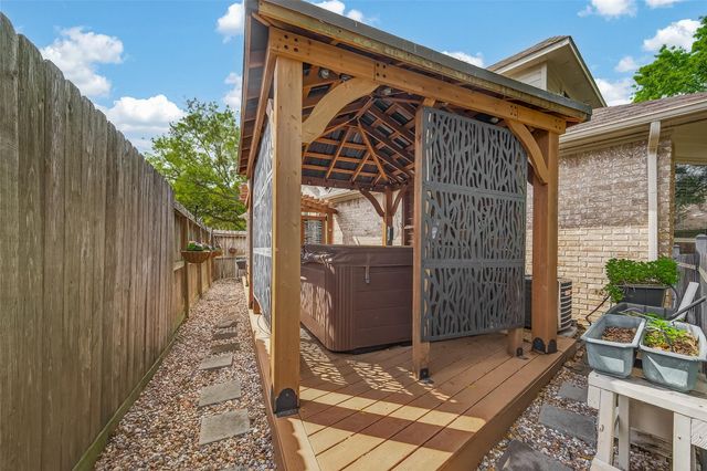 2103 Pleasant Palm Circle, League City, TX 77573