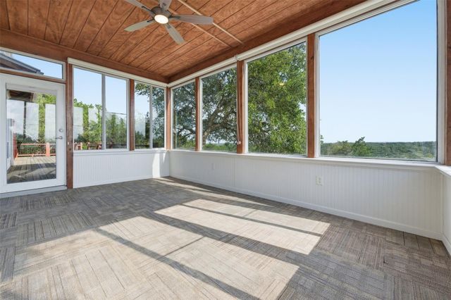 700 Skyline Ridge Lookout DR, Wimberley, TX 78676