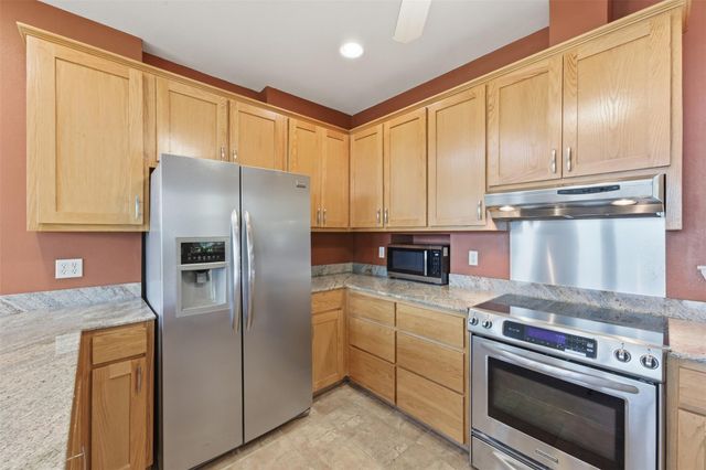 700 Skyline Ridge Lookout DR, Wimberley, TX 78676