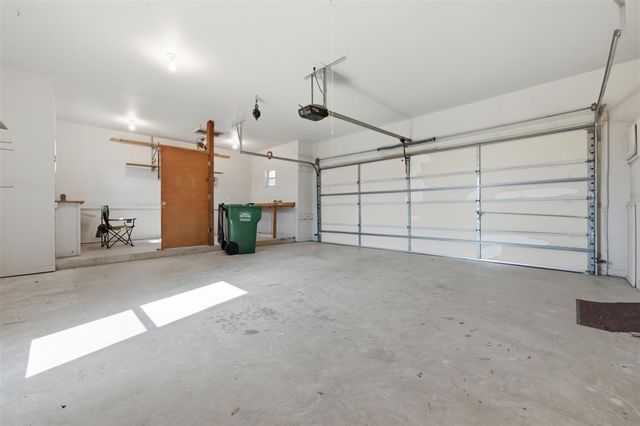 700 Skyline Ridge Lookout DR, Wimberley, TX 78676