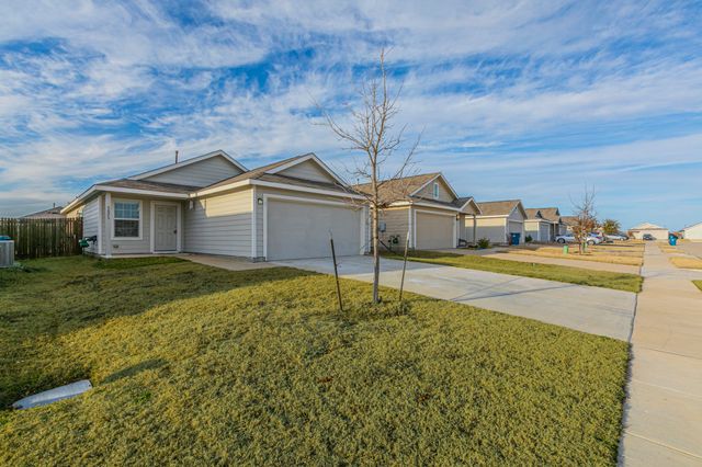 5823 Grindstone Drive, Forney, TX 75126