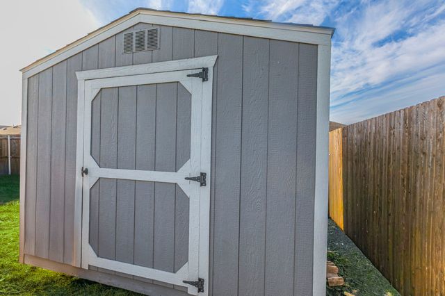 5823 Grindstone Drive, Forney, TX 75126