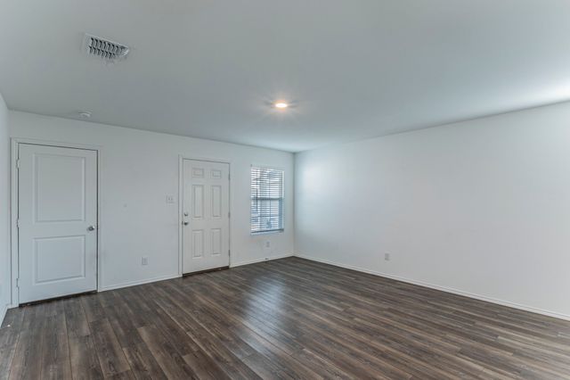 5823 Grindstone Drive, Forney, TX 75126