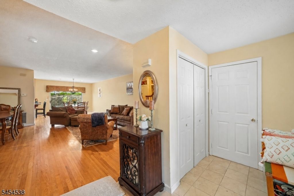 6 Hancock Dr, Morris Twp., NJ 07960 — photo 3