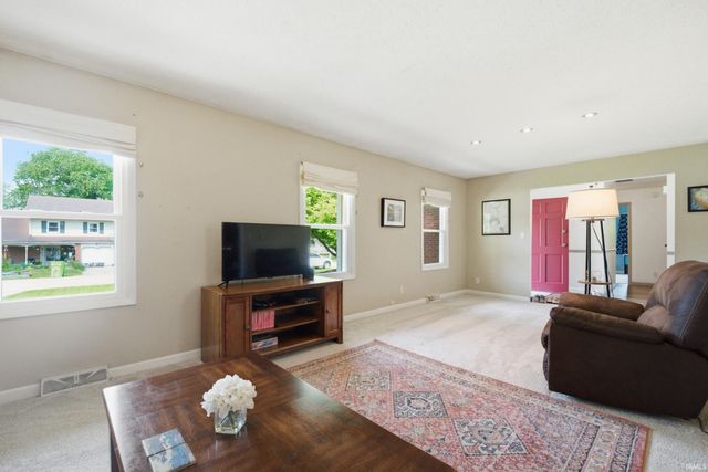3011 Carriage Road, West Lafayette, IN 47906