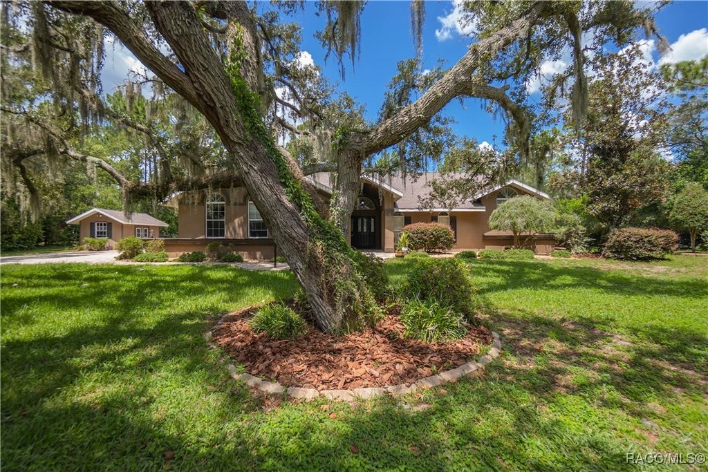 5540 N Rosedale Circle, Beverly Hills, FL 34465