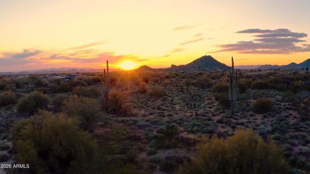 8600 E WHISPER ROCK Trail 102, Scottsdale, AZ 85266