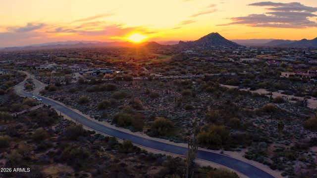 8600 E WHISPER ROCK Trail 102, Scottsdale, AZ 85266