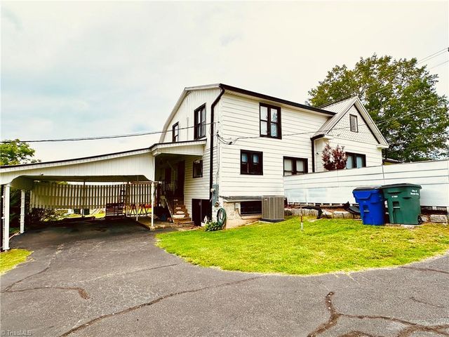 245 Orchard Street, Mount Airy, NC 27030