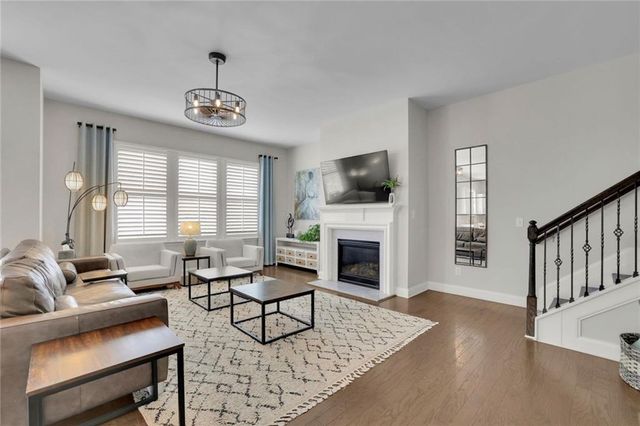 1145 Waters Way, Kennesaw, GA 30152
