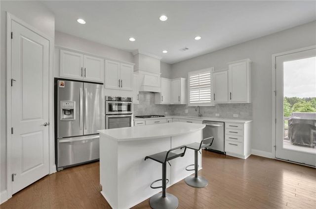 1145 Waters Way, Kennesaw, GA 30152