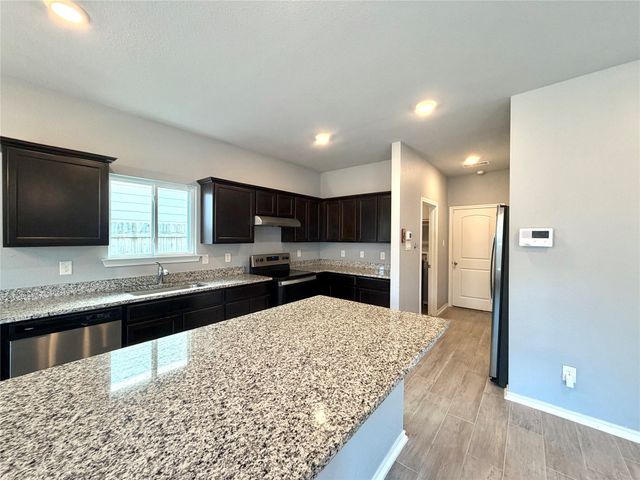 2228 Dana Drive, Grand Prairie, TX 75051