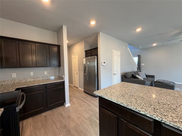 2228 Dana Drive, Grand Prairie, TX 75051