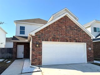 2228 Dana Drive, Grand Prairie, TX 75051