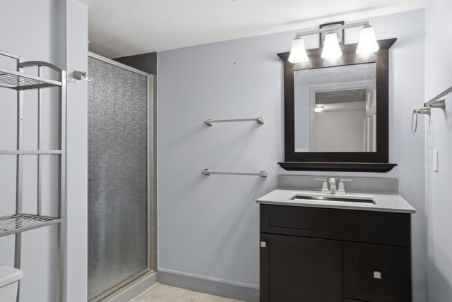 404 S GREENWOOD AVE, Columbia, MO 65203