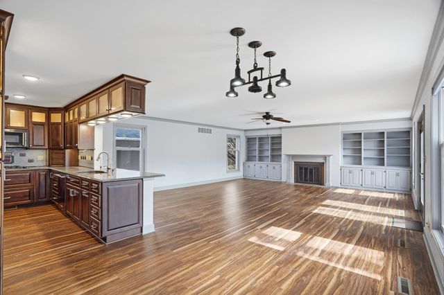 404 S GREENWOOD AVE, Columbia, MO 65203