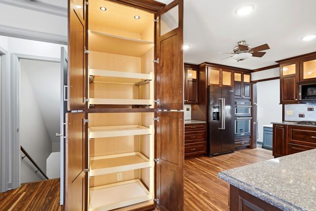 404 S GREENWOOD AVE, Columbia, MO 65203