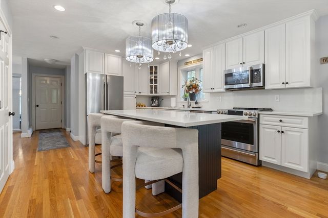86 Shallow Pond Lane, Plymouth, MA 02360