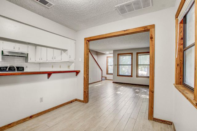 104 S Laurelwood DR B, Austin, TX 78733