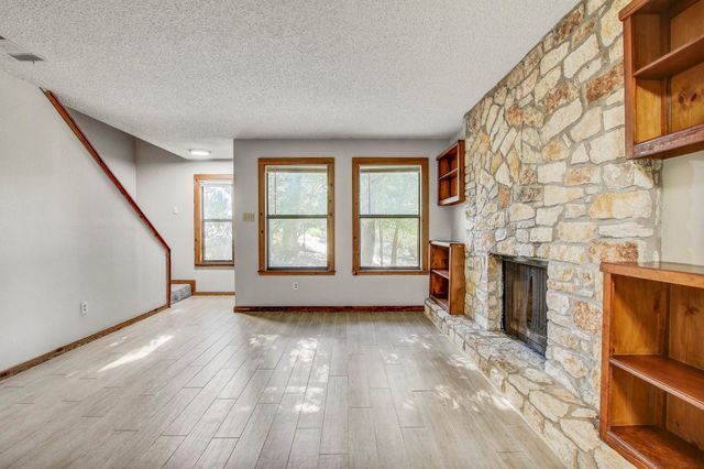 104 S Laurelwood DR B, Austin, TX 78733