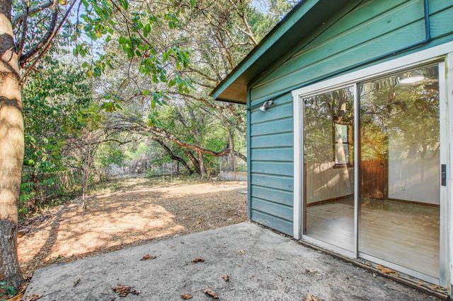 104 S Laurelwood DR B, Austin, TX 78733