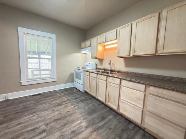 718 N Main Street, Nevada, MO 64772