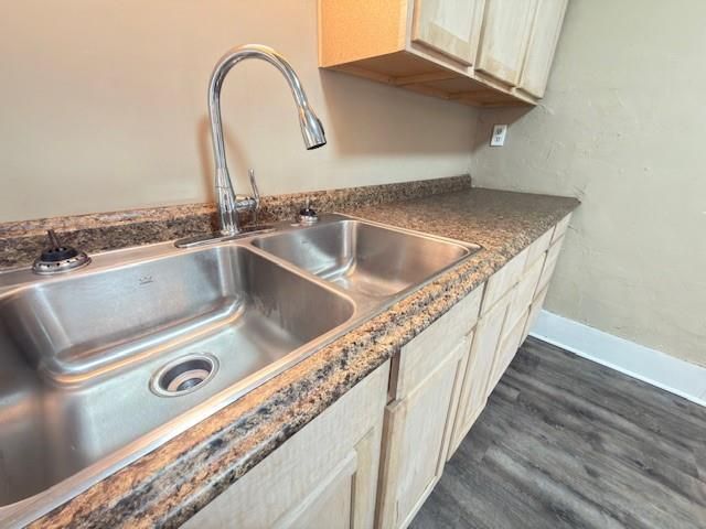 718 N Main Street, Nevada, MO 64772