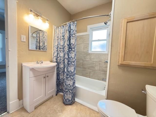 718 N Main Street, Nevada, MO 64772