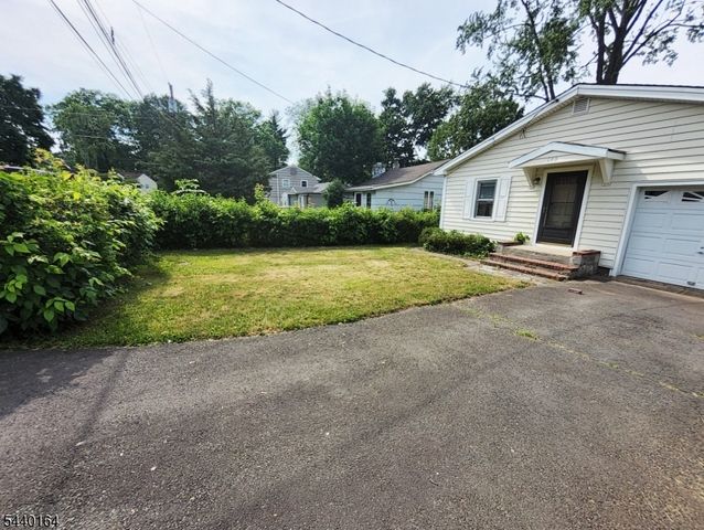 140 Longview Ave, Parsippany-troy Hills Twp., NJ 07034