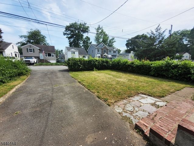 140 Longview Ave, Parsippany-troy Hills Twp., NJ 07034