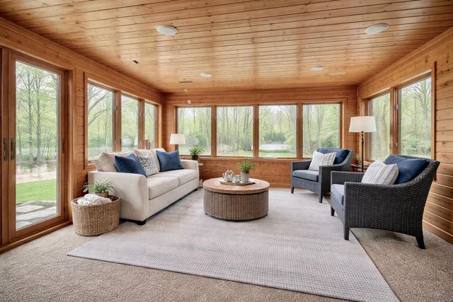 9130 Flyway Circle, Eden Prairie, MN 55347