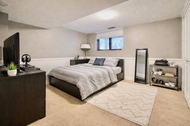 9130 Flyway Circle, Eden Prairie, MN 55347