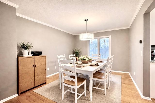 9130 Flyway Circle, Eden Prairie, MN 55347