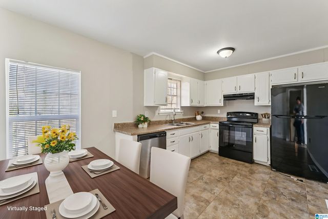 134 FREDA JANE LANE, Birmingham, AL 35215