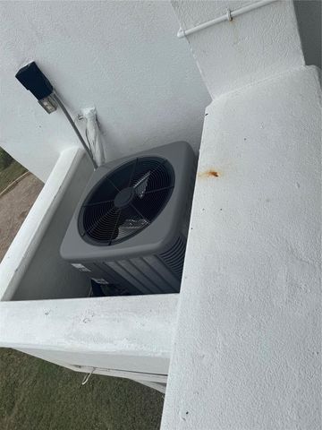 17009 San Luis Pass Road, Galveston, TX 77554