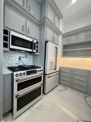 17009 San Luis Pass Road, Galveston, TX 77554