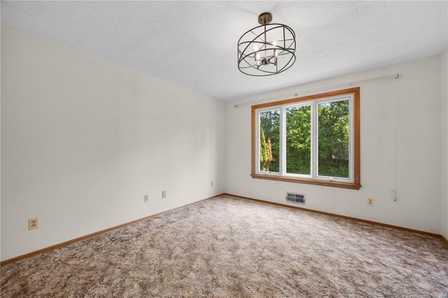 12 Forest Meadow Trail, Ogden, NY 14624