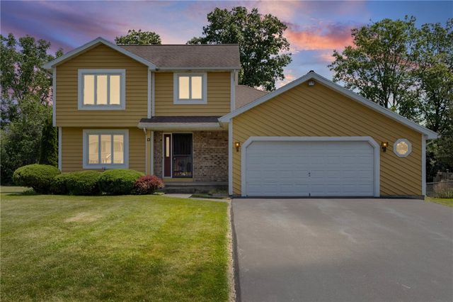 12 Forest Meadow Trail, Ogden, NY 14624