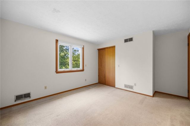 12 Forest Meadow Trail, Ogden, NY 14624