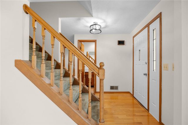 12 Forest Meadow Trail, Ogden, NY 14624