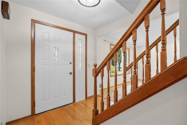 12 Forest Meadow Trail, Ogden, NY 14624