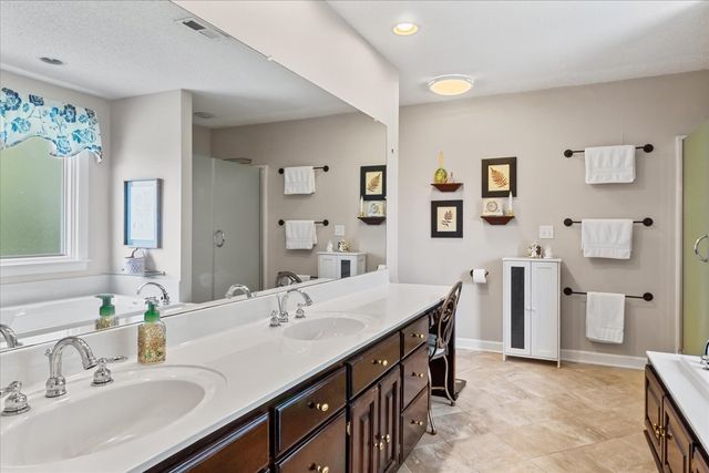 804 Twelve Oaks Rd, Tullahoma, TN 37388