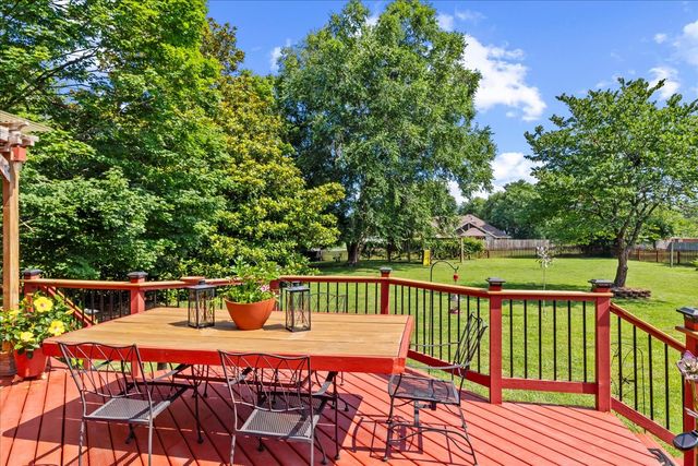 804 Twelve Oaks Rd, Tullahoma, TN 37388