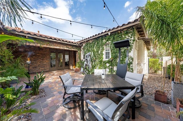 11846 WATERFORD CASTLE Court, Las Vegas, NV 89141