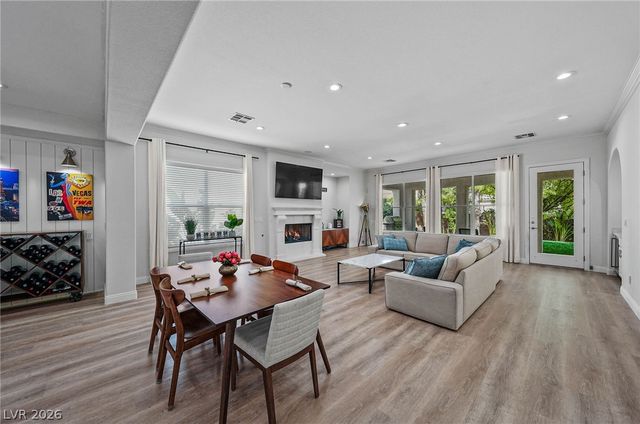 11846 WATERFORD CASTLE Court, Las Vegas, NV 89141