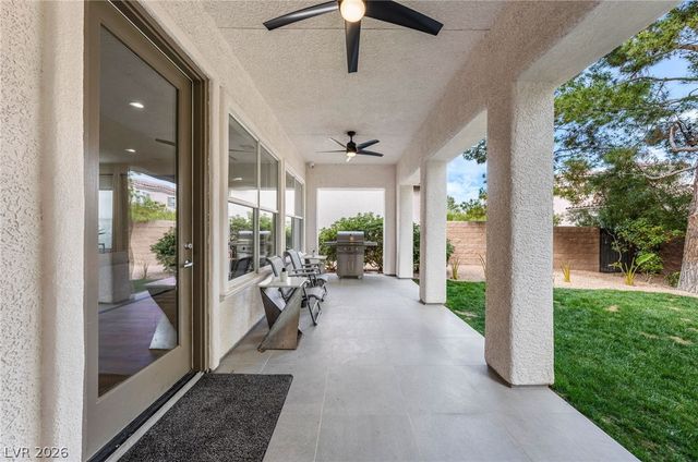 11846 WATERFORD CASTLE Court, Las Vegas, NV 89141