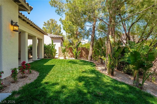 11846 WATERFORD CASTLE Court, Las Vegas, NV 89141