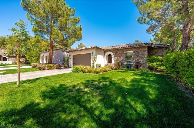11846 WATERFORD CASTLE Court, Las Vegas, NV 89141
