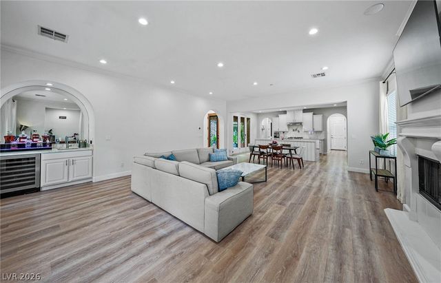 11846 WATERFORD CASTLE Court, Las Vegas, NV 89141